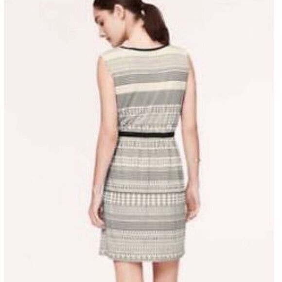 Ann Taylor Loft ivory and black geometric print dress size small - Picture 3 of 7